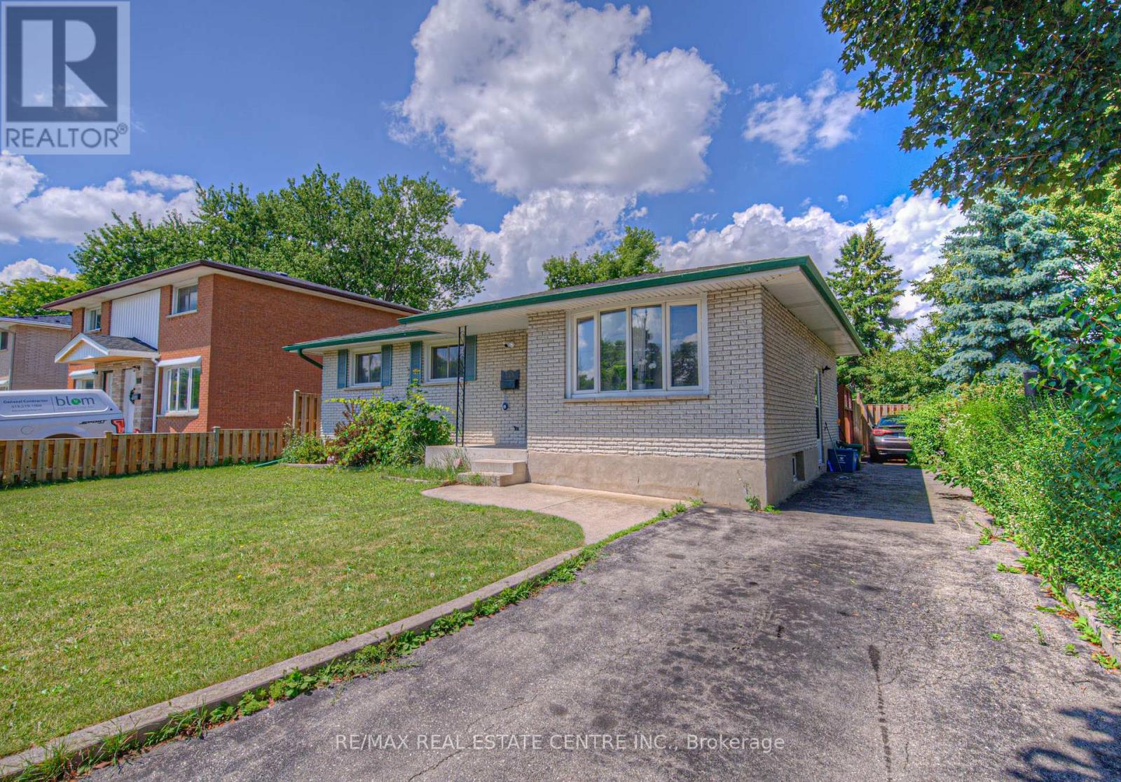 523 Dunbar Road, Cambridge, Ontario  N3H 2T3 - Photo 3 - X12445878