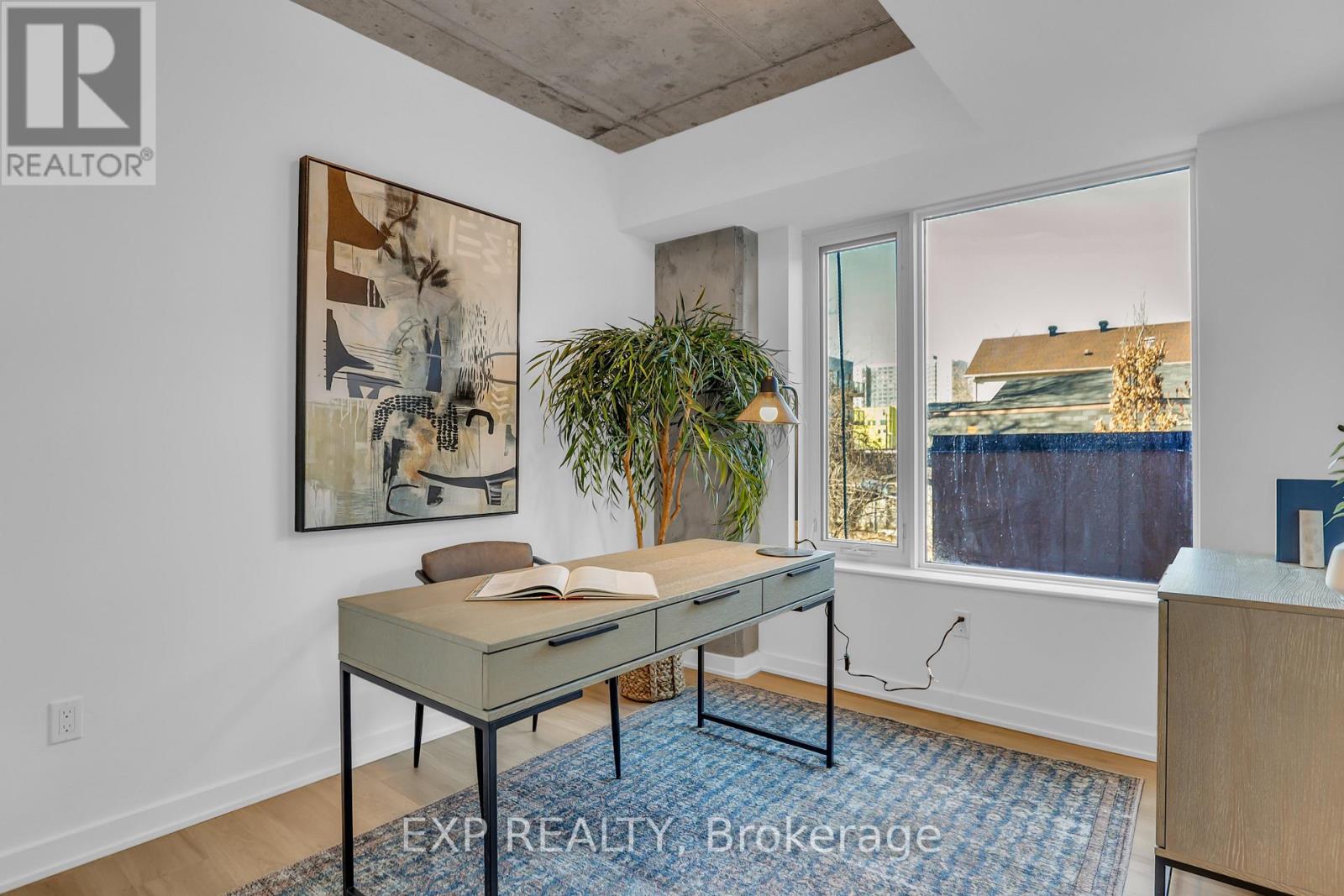 202 - 36 Robinson Avenue, Ottawa, Ontario  K1S 8N8 - Photo 5 - X12445883