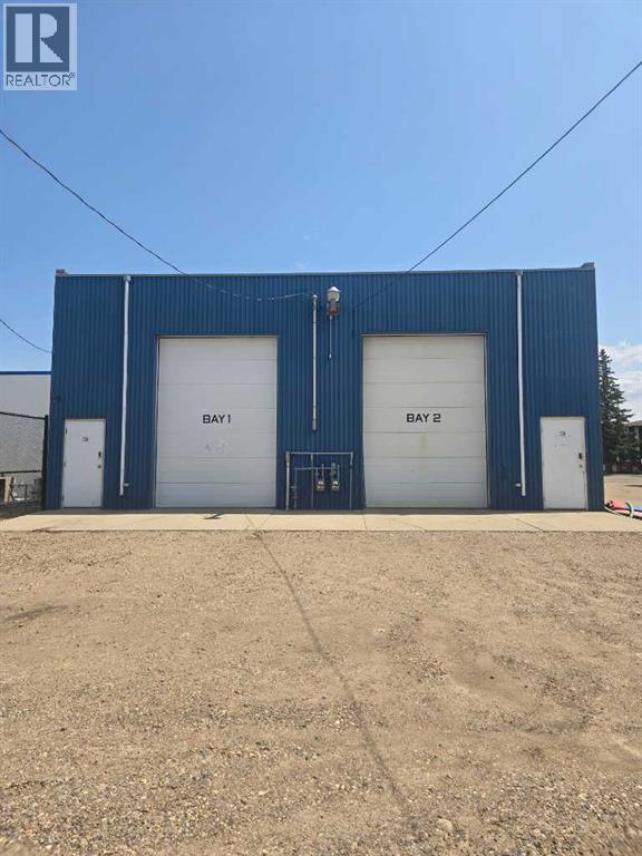 329 9 Street E, Brooks, Alberta  T1R 0K2 - Photo 2 - A2232181