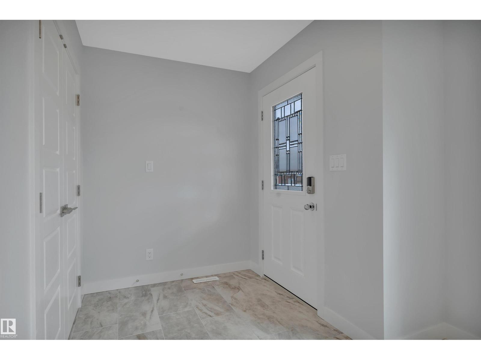 5006 48 Av, Leduc, Alberta  T9E 7H7 - Photo 4 - E4460951