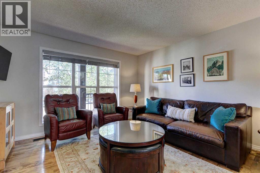 2062 New Brighton Gardens Se, Calgary, Alberta  T2A 0B6 - Photo 4 - A2248551