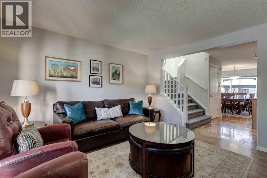 2062 New Brighton Gardens Se, Calgary, Alberta  T2A 0B6 - Photo 5 - A2248551