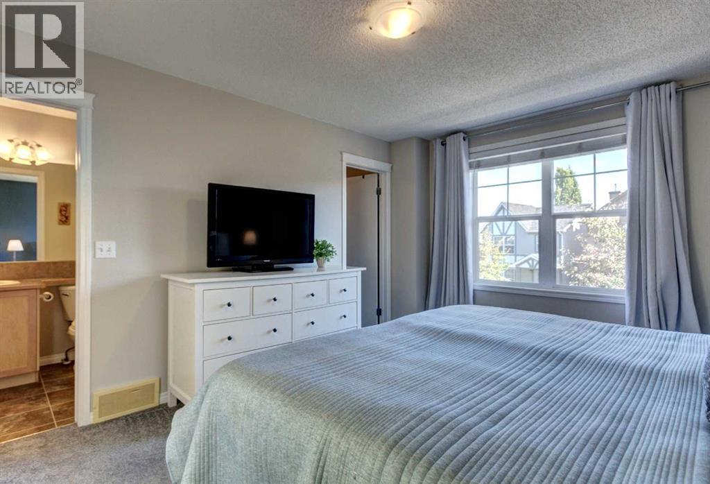 2062 New Brighton Gardens Se, Calgary, Alberta  T2A 0B6 - Photo 14 - A2248551