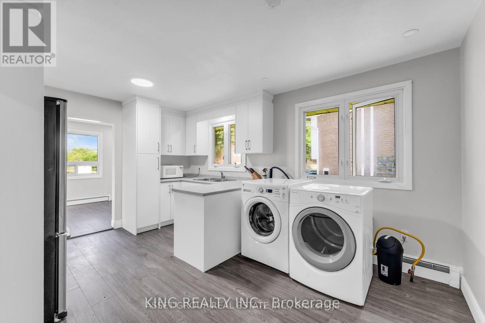 290 Lincoln Road, Waterloo, Ontario  N2J 2P5 - Photo 8 - X12445453