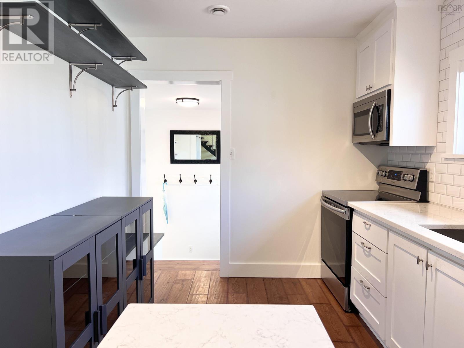 78 Lawrence St, Lunenburg, Nova Scotia  B0J 2C0 - Photo 14 - 202509391