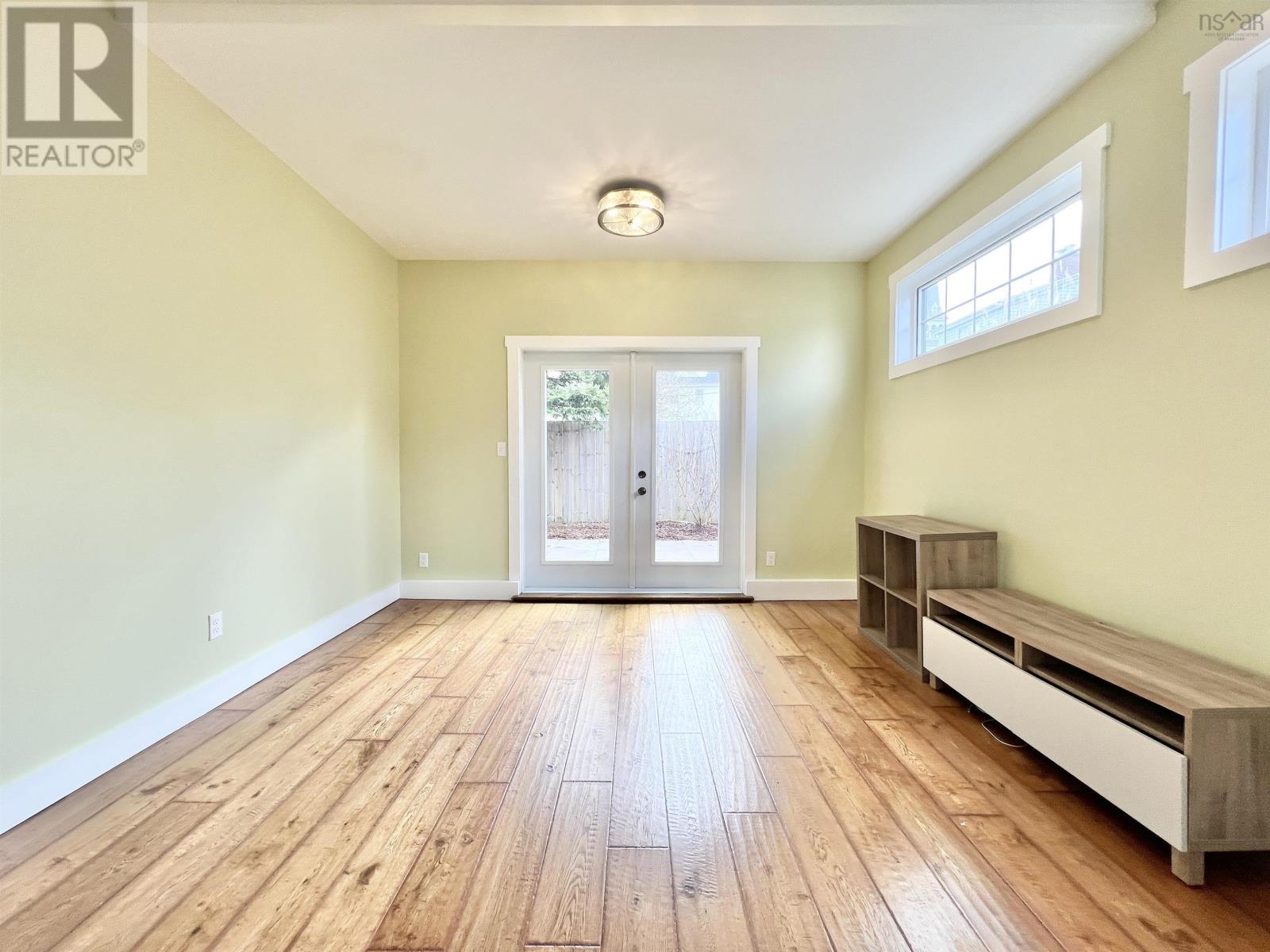 78 Lawrence St, Lunenburg, Nova Scotia  B0J 2C0 - Photo 28 - 202509391