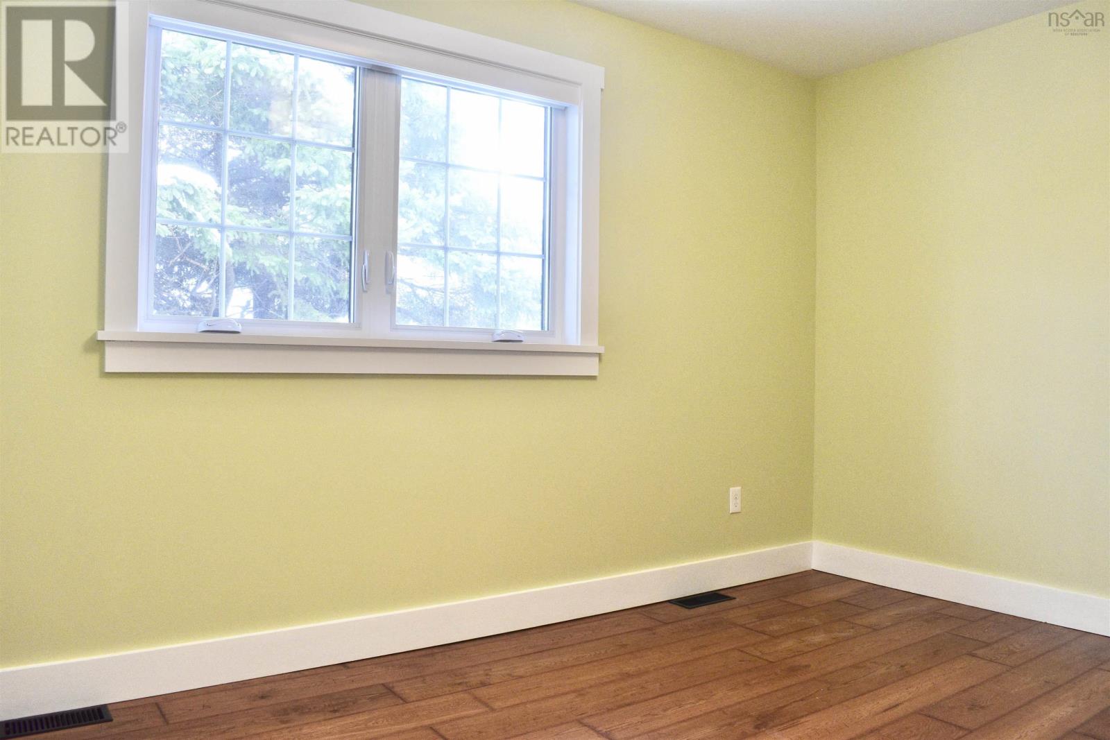 78 Lawrence St, Lunenburg, Nova Scotia  B0J 2C0 - Photo 33 - 202509391