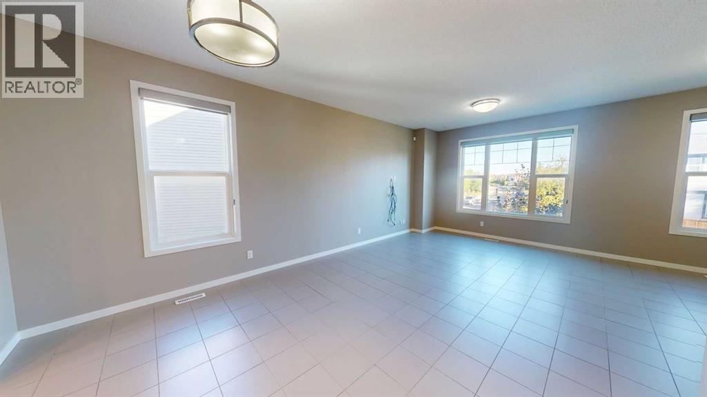 216 New Brighton Grove Se, Calgary, Alberta  T2Z 1G2 - Photo 15 - A2246047