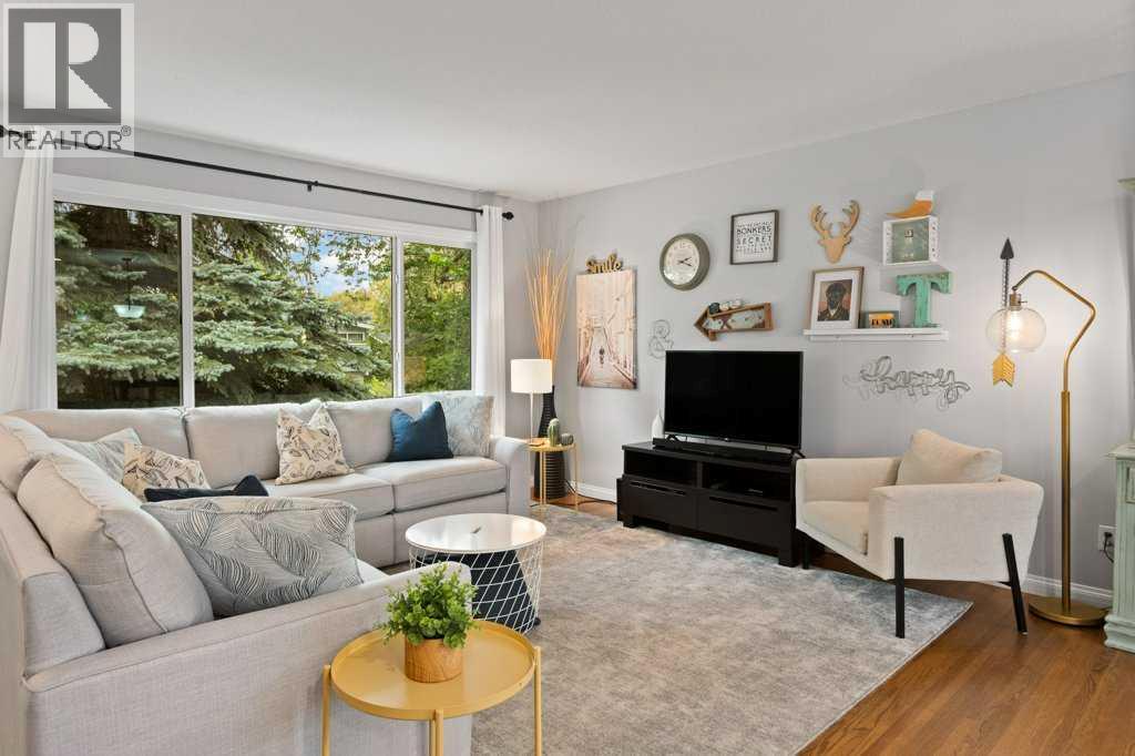 9919 Walrond Road Se, Calgary, Alberta  T2J 1M4 - Photo 4 - A2256190