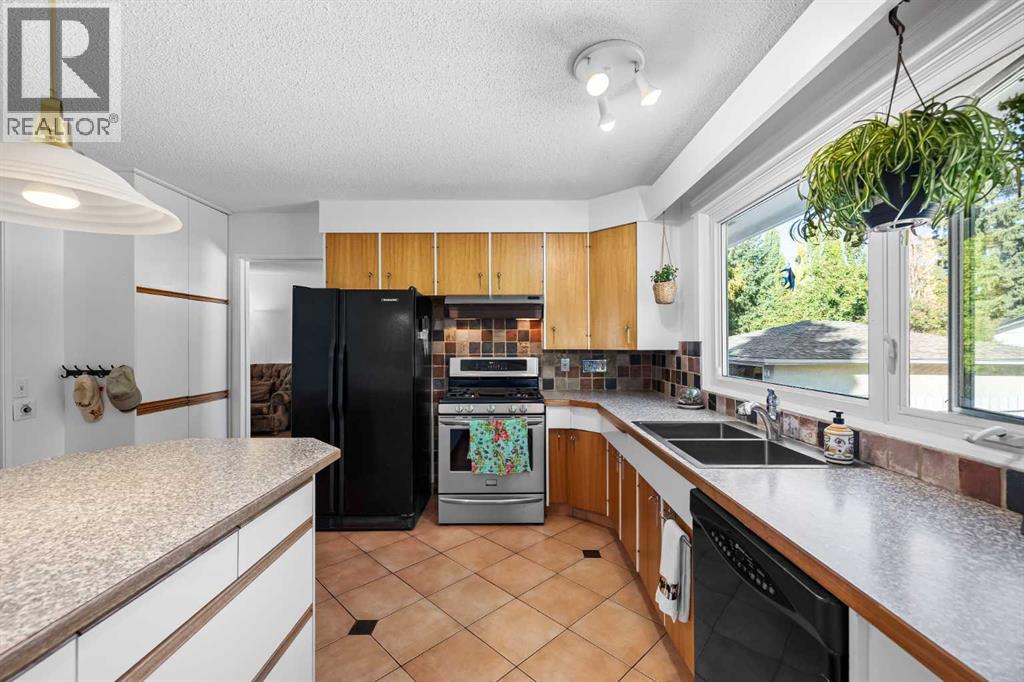 5016 Viceroy Drive Nw, Calgary, Alberta  T3A 0V5 - Photo 13 - A2261919