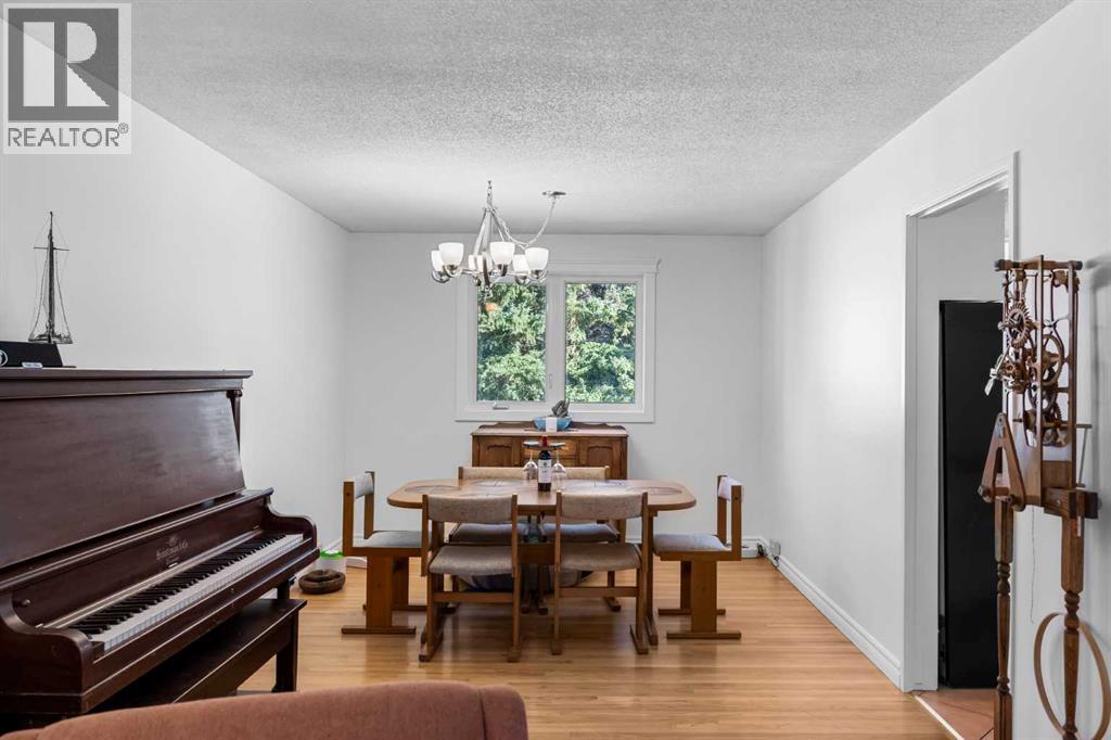 5016 Viceroy Drive Nw, Calgary, Alberta  T3A 0V5 - Photo 10 - A2261919