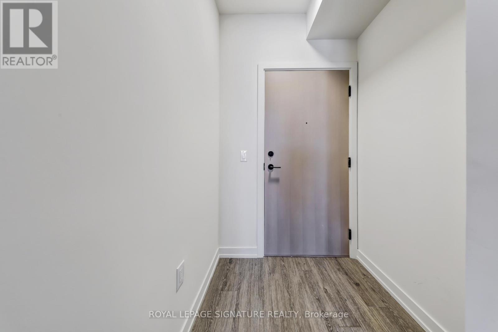 410 - 181 STERLING ROAD, Toronto, Ontario