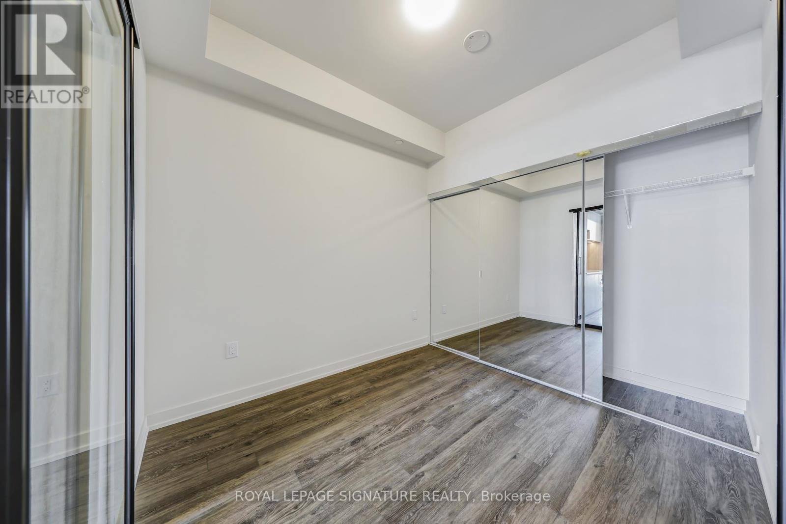 410 - 181 Sterling Road, Toronto, Ontario  M6R 2B2 - Photo 10 - C12445880
