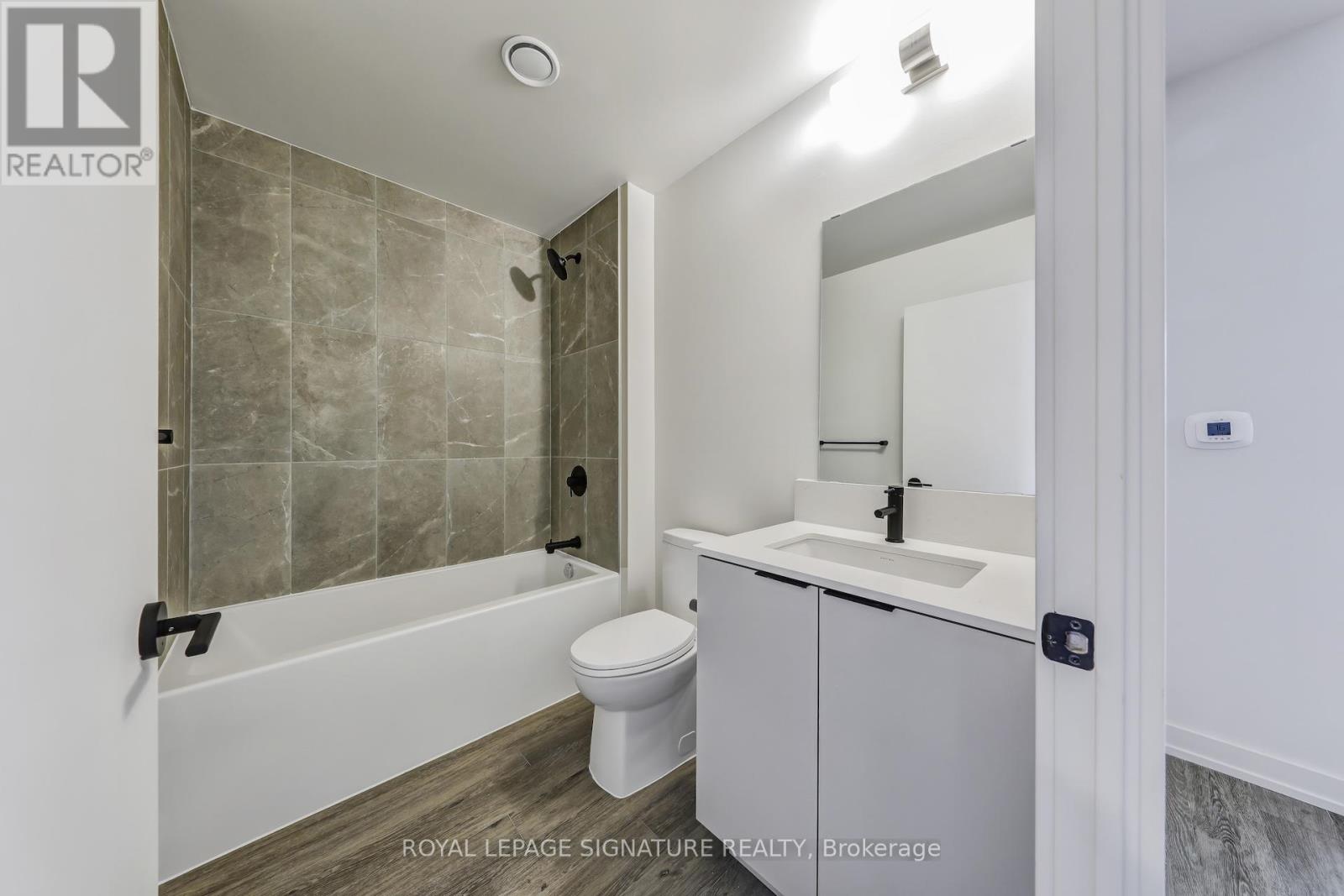 410 - 181 Sterling Road, Toronto, Ontario  M6R 2B2 - Photo 12 - C12445880