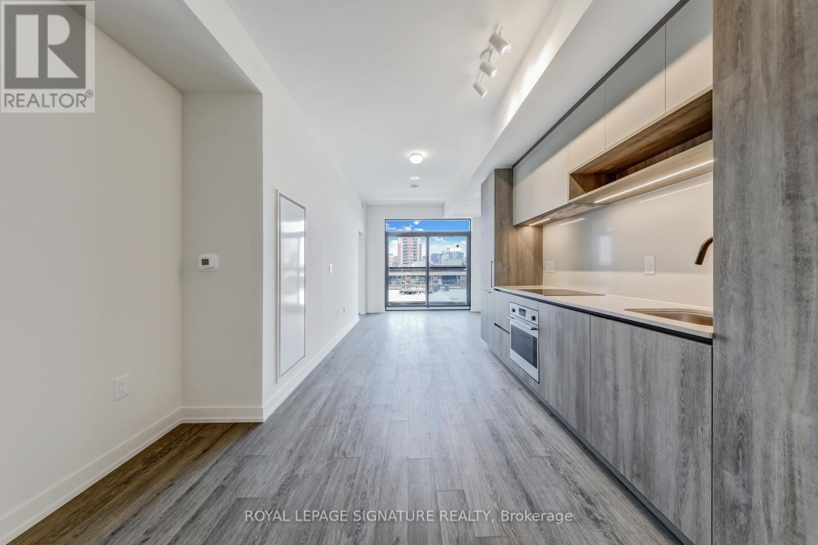 410 - 181 Sterling Road, Toronto, Ontario  M6R 2B2 - Photo 2 - C12445880