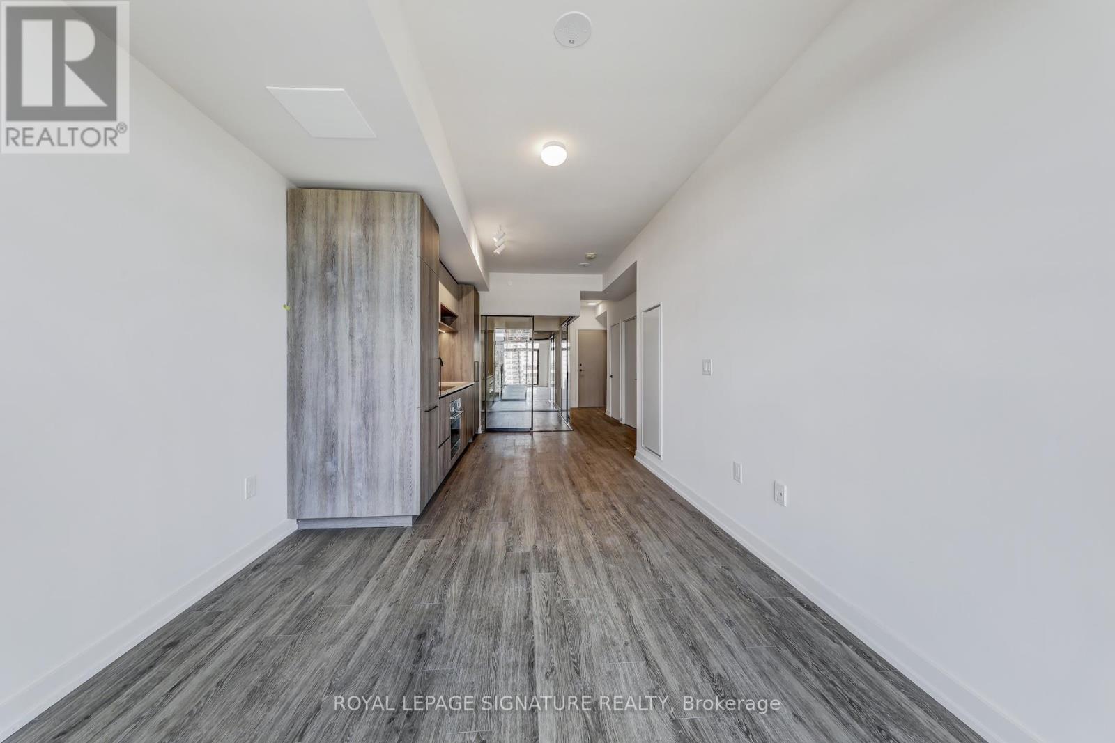 410 - 181 Sterling Road, Toronto, Ontario  M6R 2B2 - Photo 7 - C12445880