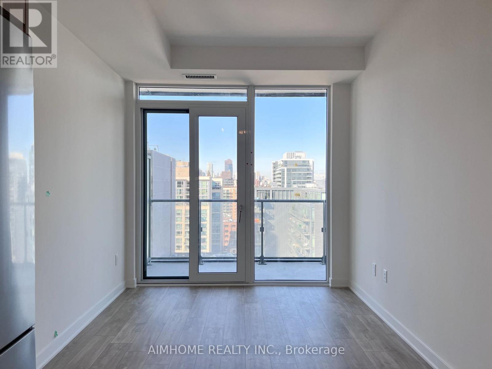 1576 - 135 Lower Sherbourne Street, Toronto, Ontario  M5A 1Y4 - Photo 3 - C12445889