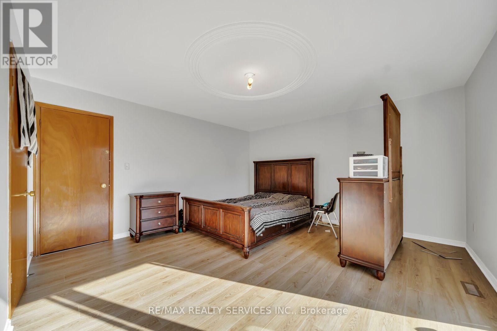 83 Haslam Street, Toronto (Birchcliffe-Cliffside), Ontario  M1N 3N8 - Photo 14 - E12445884
