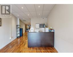 39A LAPSLEY ROAD, Toronto, Ontario