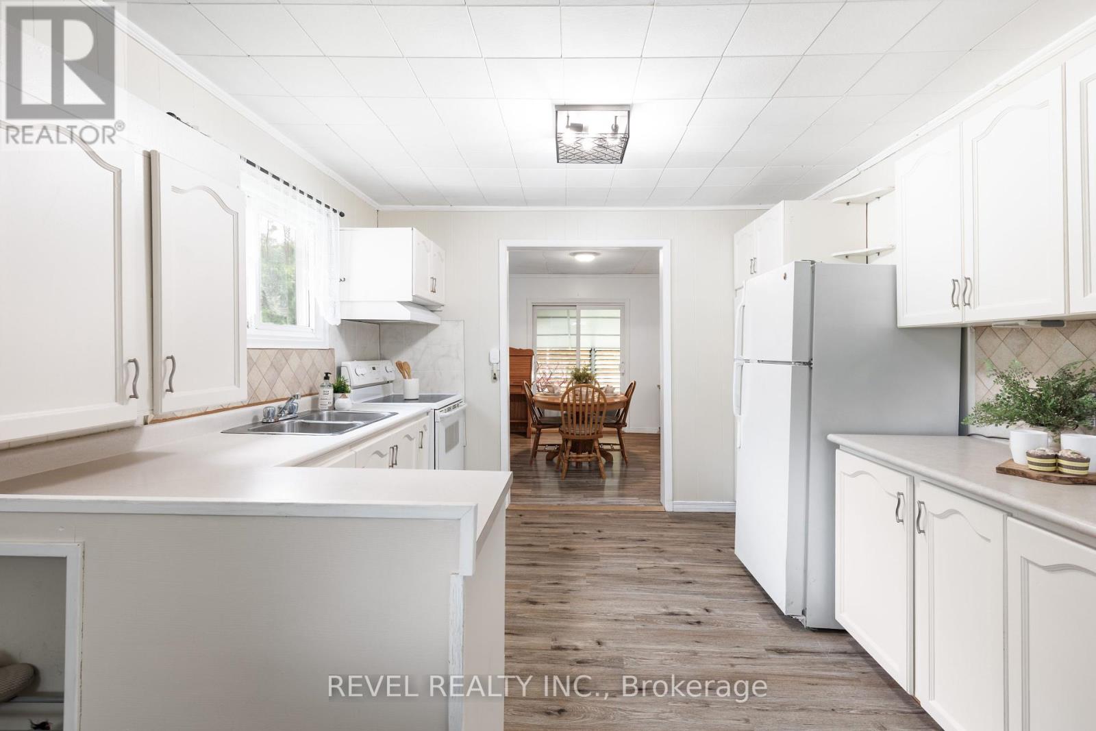 883 Centennial Park Road, Kawartha Lakes, Ontario  K0M 2B0 - Photo 8 - X12272210