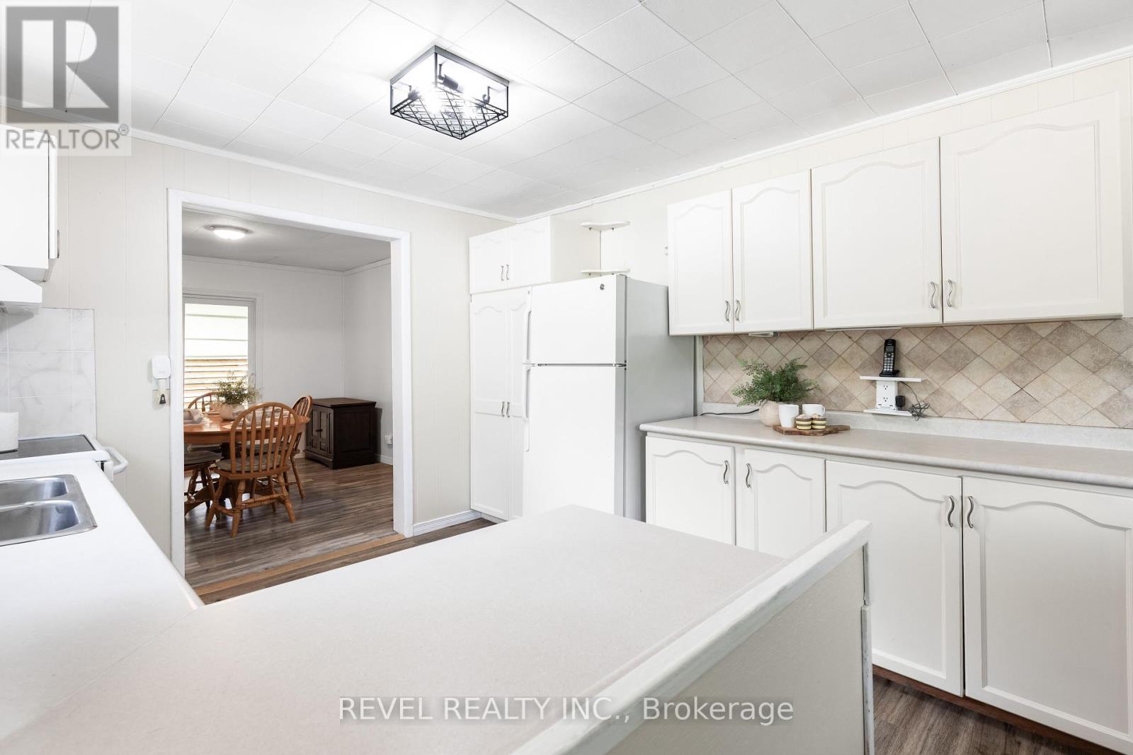 883 Centennial Park Road, Kawartha Lakes, Ontario  K0M 2B0 - Photo 9 - X12272210