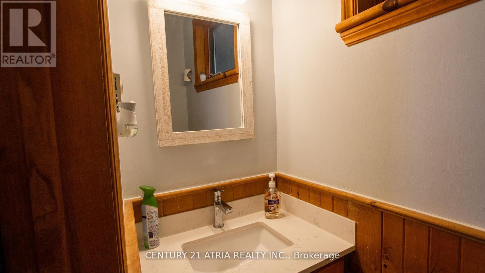 3458 Amilia Drive, Ramara, Ontario  L0K 1B0 - Photo 17 - S12445901