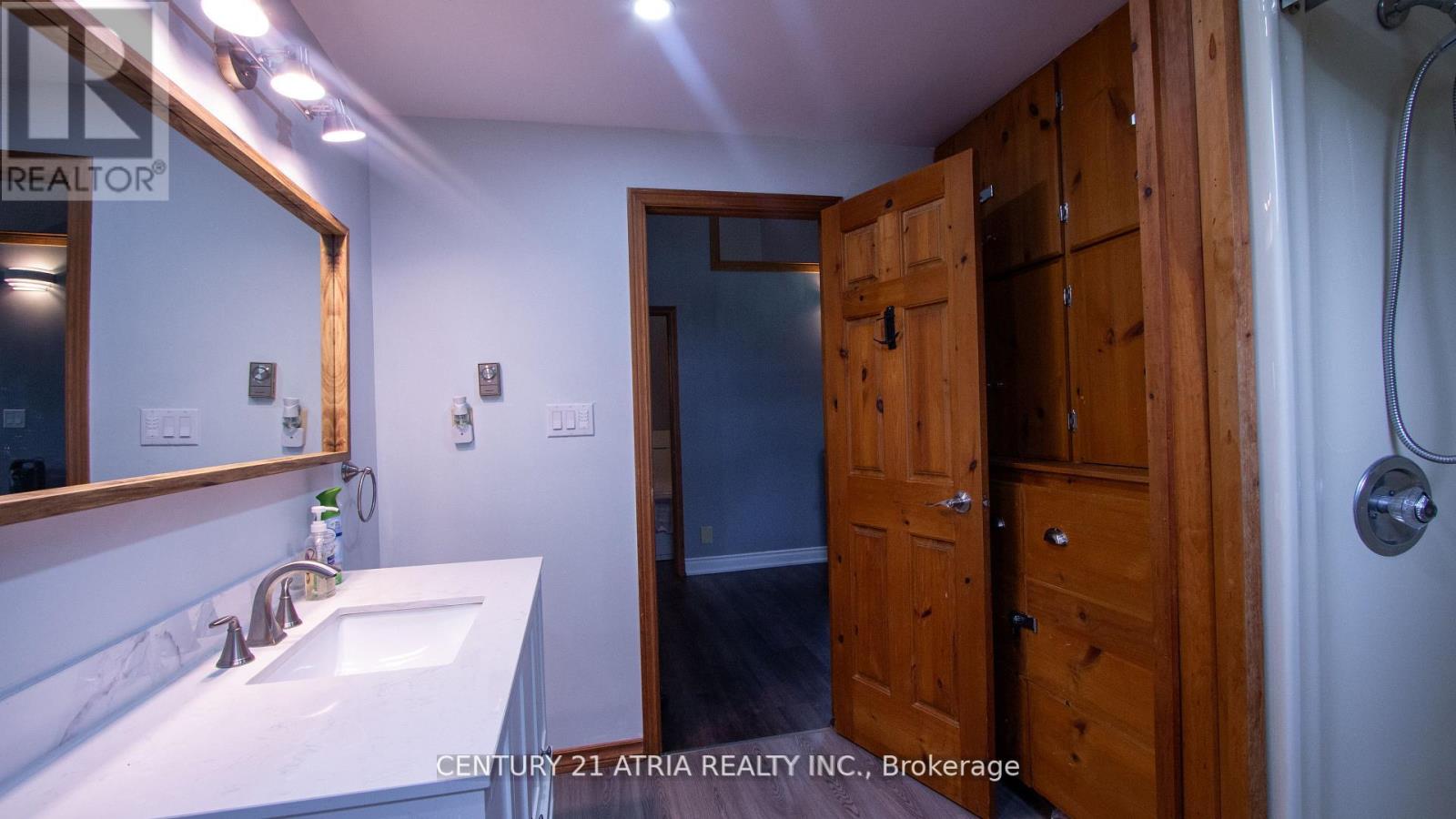 3458 Amilia Drive, Ramara, Ontario  L0K 1B0 - Photo 23 - S12445901
