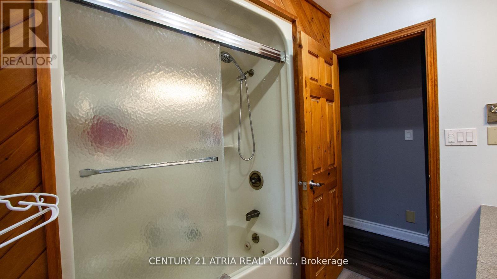 3458 Amilia Drive, Ramara, Ontario  L0K 1B0 - Photo 25 - S12445901