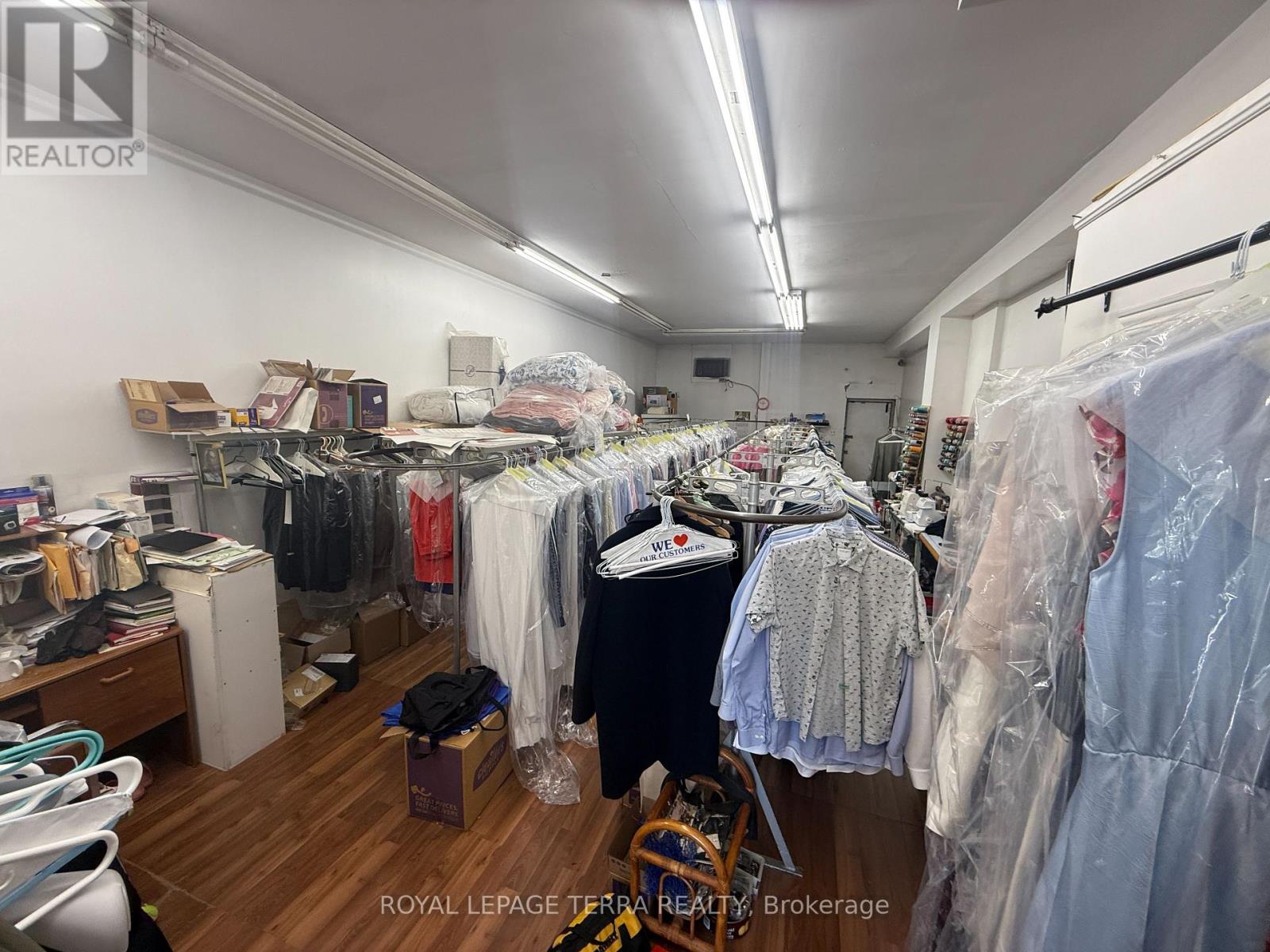 133 Martin Grove Road, Toronto (Islington-City Centre West), Ontario  M9B 4K8 - Photo 5 - W12445881
