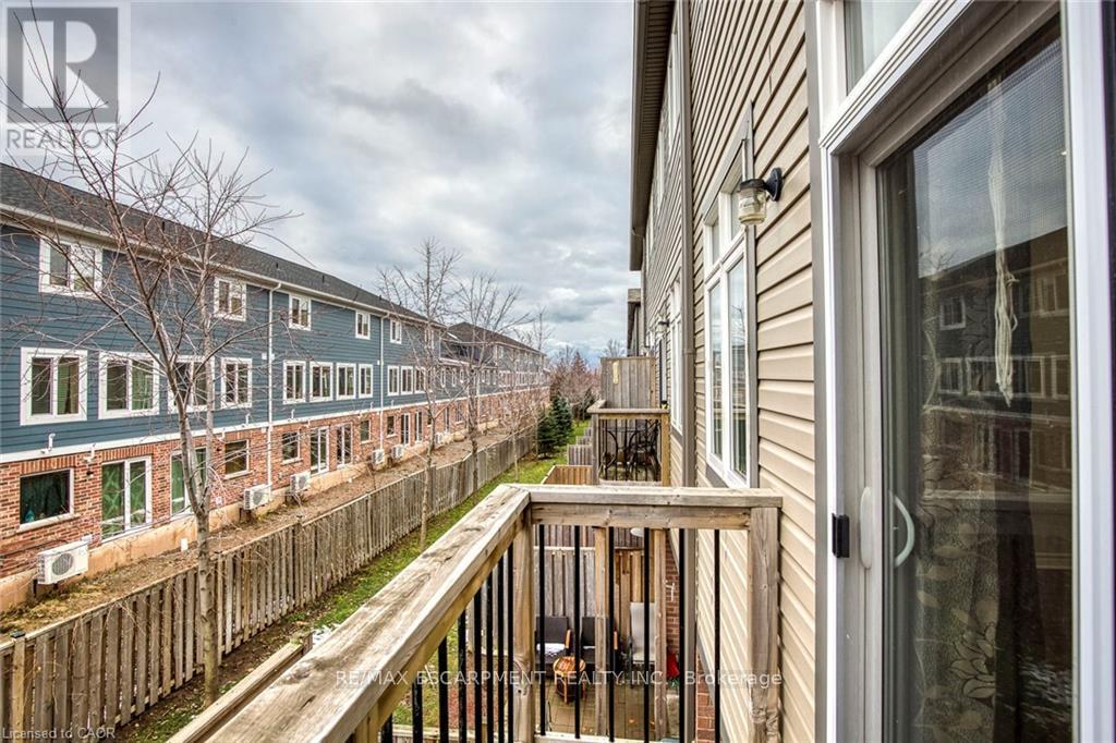 991 Reimer Common, Burlington, Ontario  L7R 0C8 - Photo 14 - W12445902
