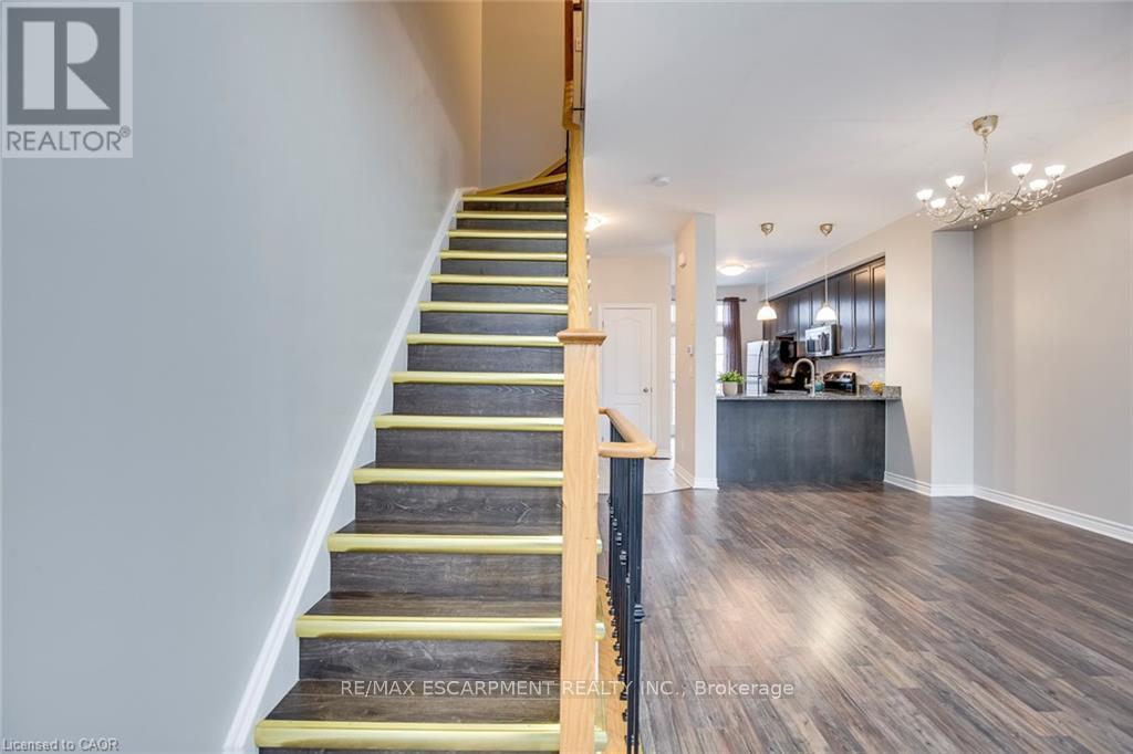 991 Reimer Common, Burlington, Ontario  L7R 0C8 - Photo 16 - W12445902