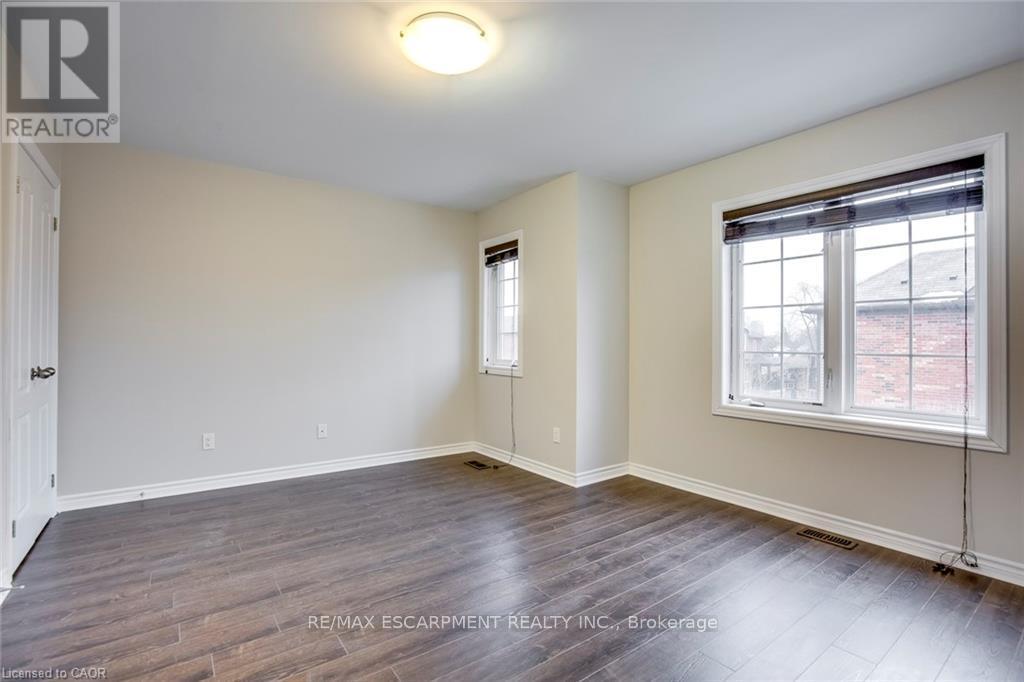 991 Reimer Common, Burlington, Ontario  L7R 0C8 - Photo 18 - W12445902