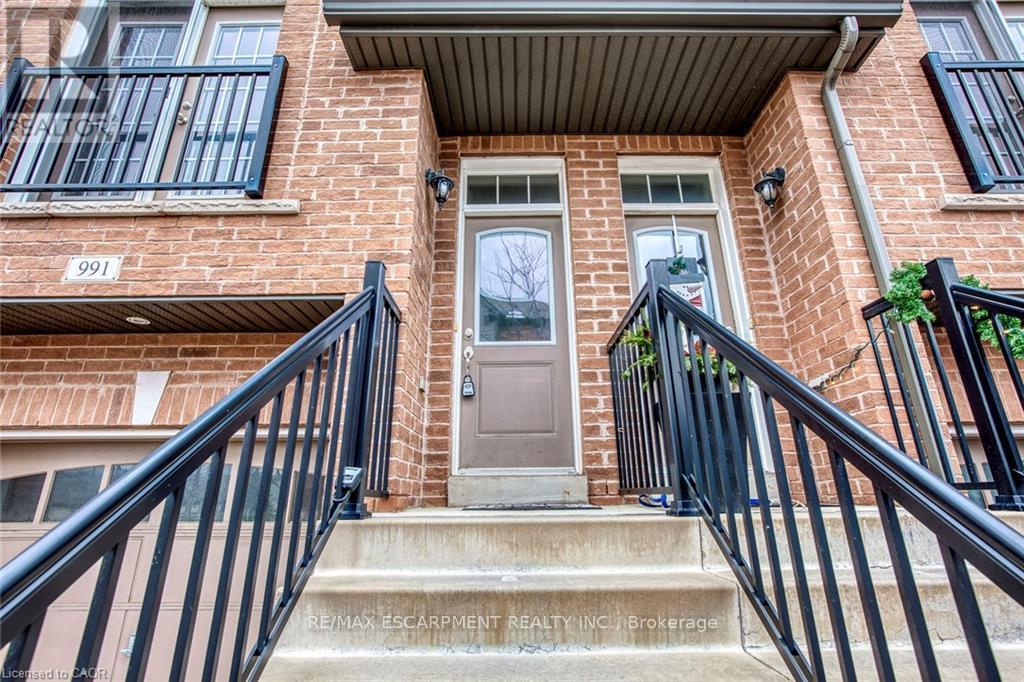 991 Reimer Common, Burlington, Ontario  L7R 0C8 - Photo 2 - W12445902