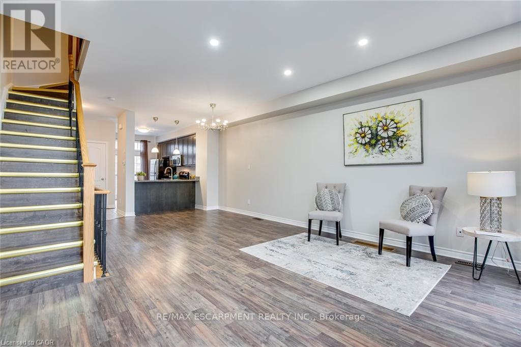 991 Reimer Common, Burlington, Ontario  L7R 0C8 - Photo 7 - W12445902