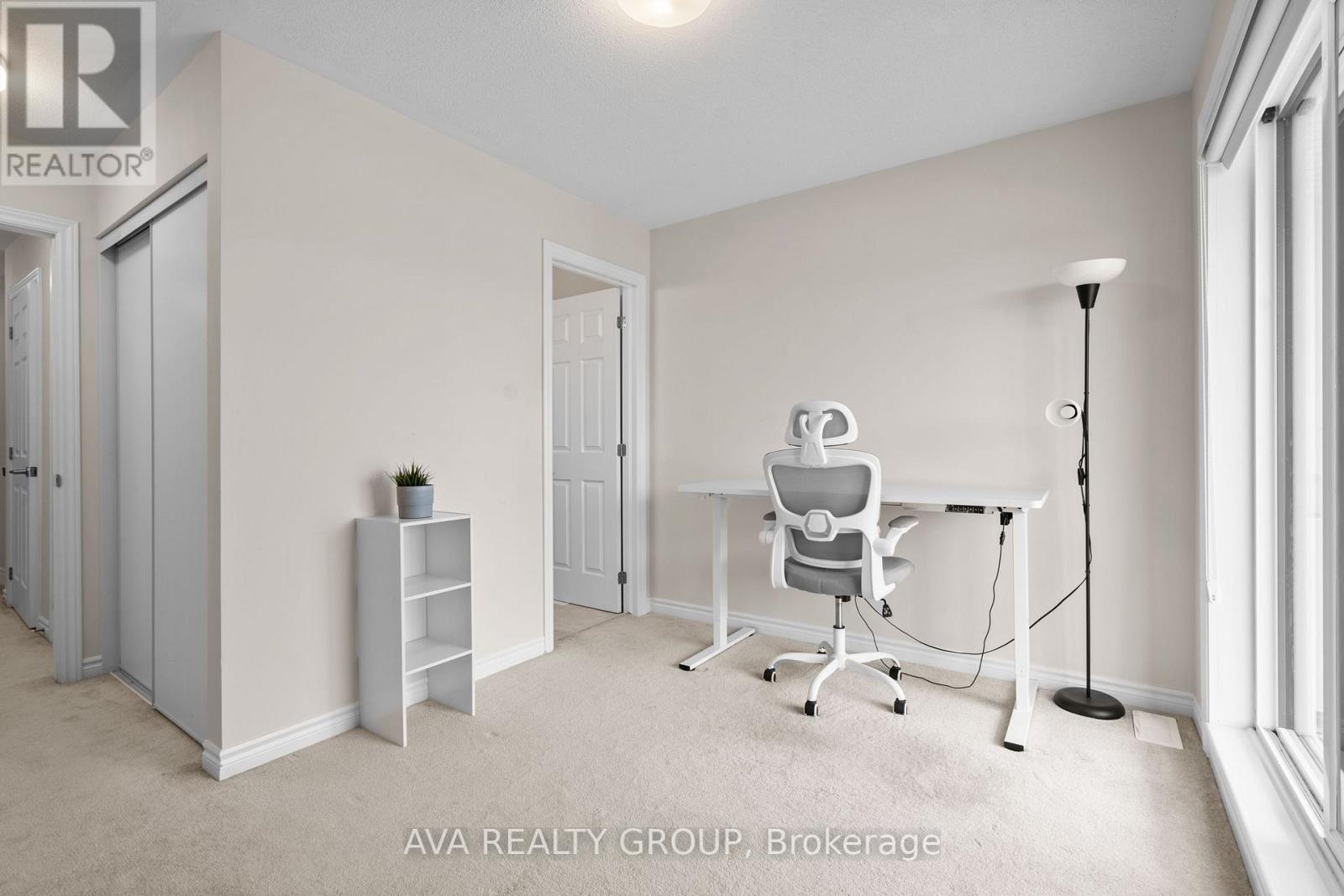 304 Lapland Private, Ottawa, Ontario  K2V 0S2 - Photo 17 - X12445908