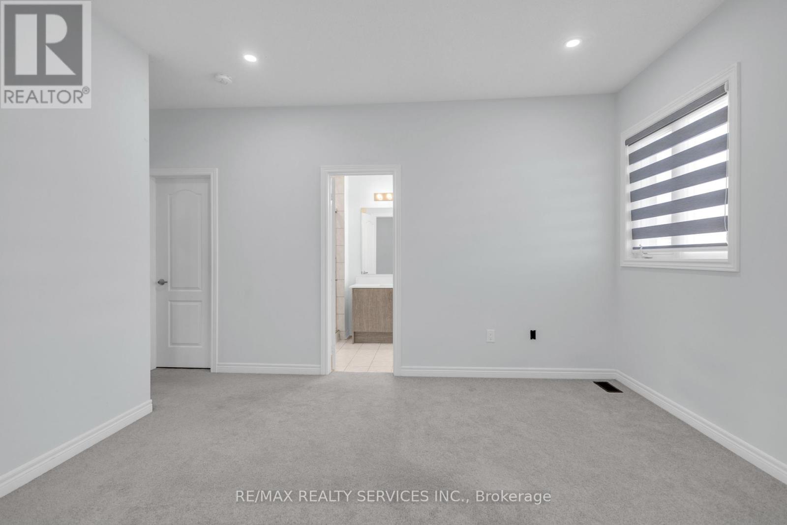 41 Trail Bank Gardens, Hamilton, Ontario  L8B 1Y5 - Photo 26 - X12445898