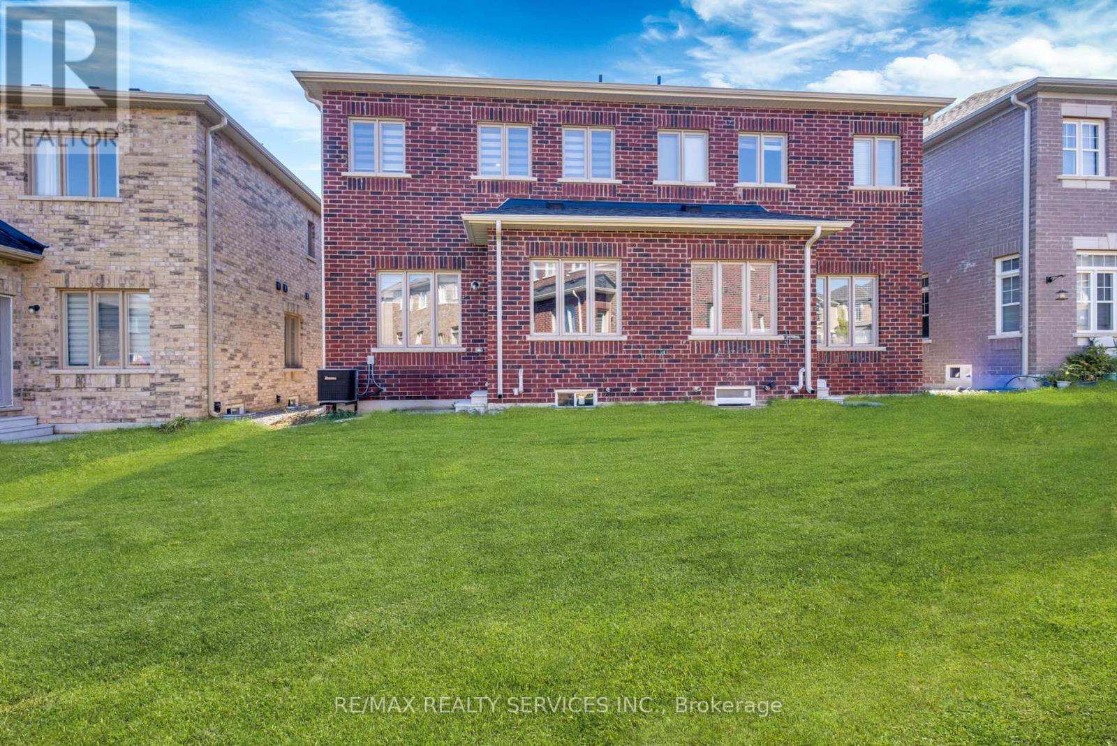 41 Trail Bank Gardens, Hamilton, Ontario  L8B 1Y5 - Photo 39 - X12445898