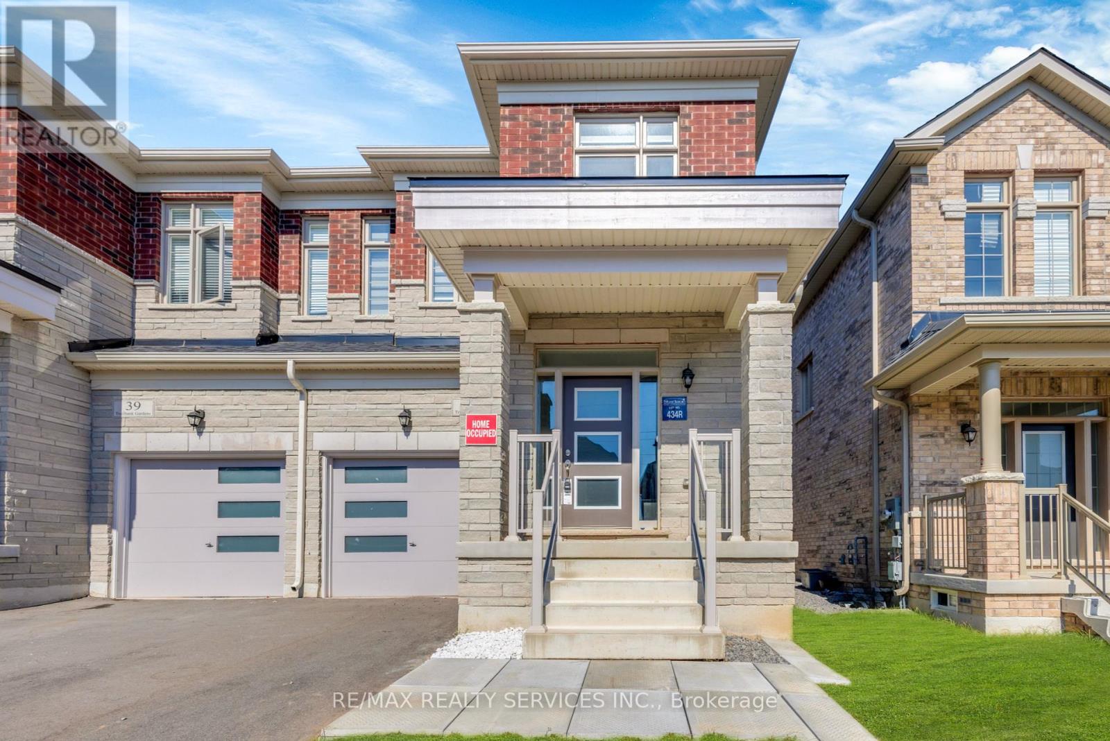 41 Trail Bank Gardens, Hamilton, Ontario  L8B 1Y5 - Photo 4 - X12445898