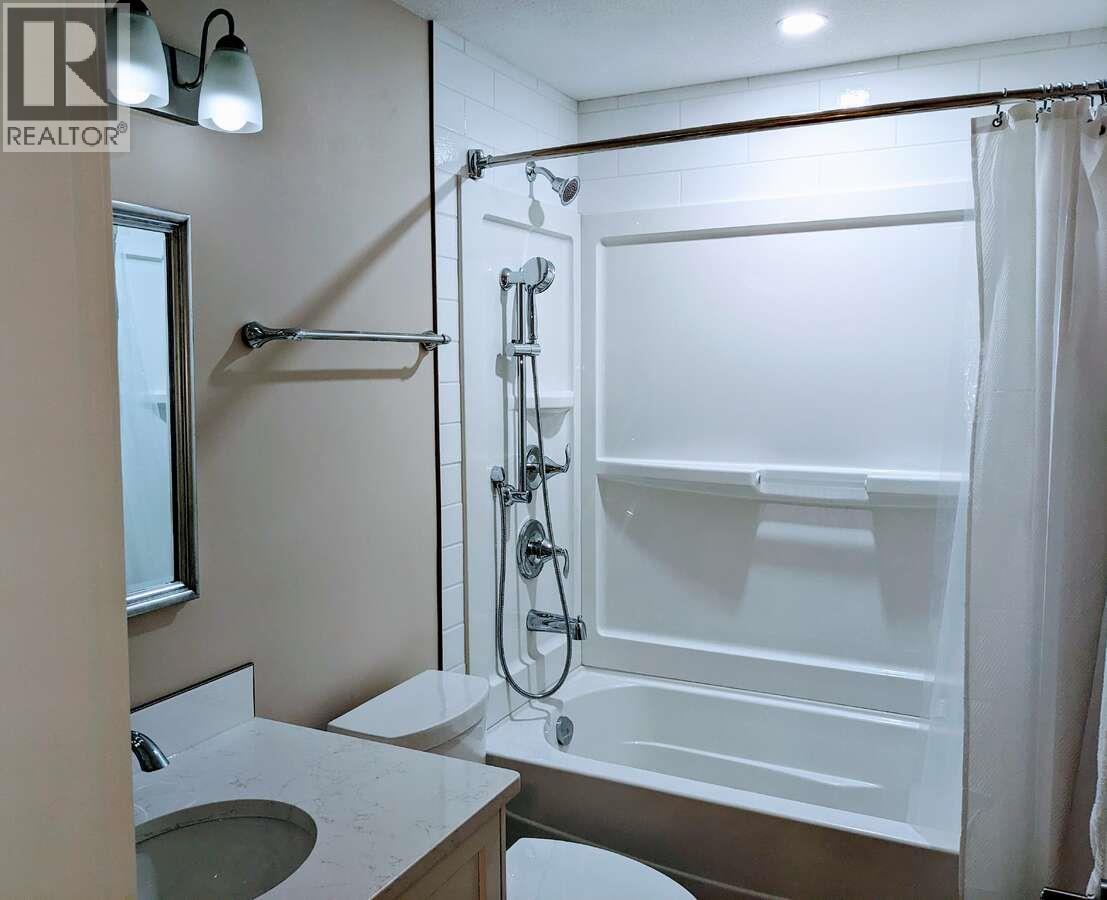 1450 Bertram Street Unit# 302, Kelowna, British Columbia  V1Y 8R9 - Photo 5 - 10365051