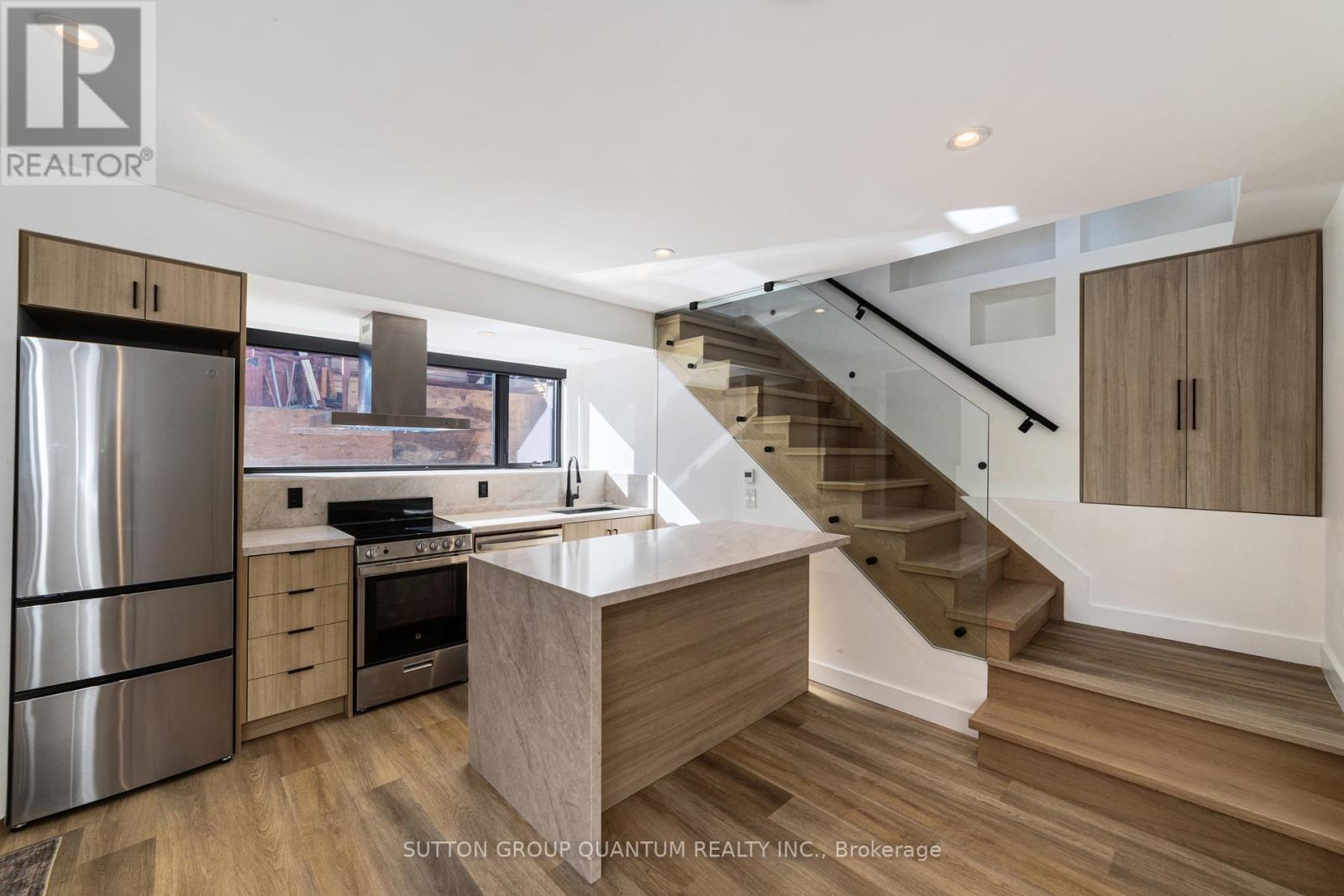 Garden Suite - 156 Mavety Street, Toronto, Ontario  M6P 2L9 - Photo 5 - W12445906