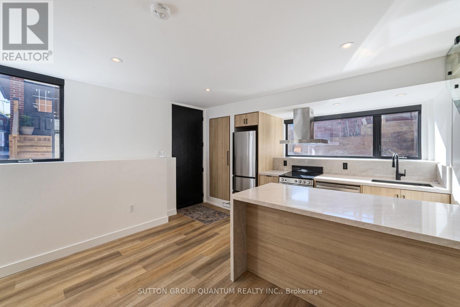 Garden Suite - 156 Mavety Street, Toronto, Ontario  M6P 2L9 - Photo 8 - W12445906