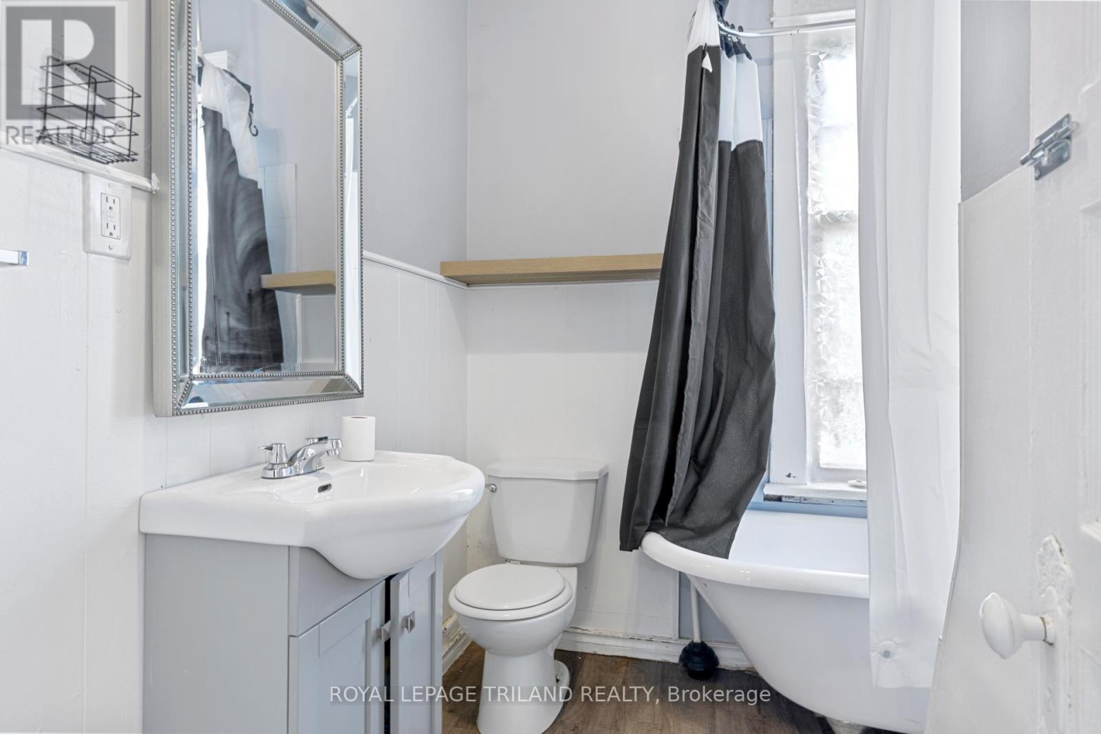 633 Hamilton Road, London East, Ontario  N5Z 1T1 - Photo 12 - X12445926