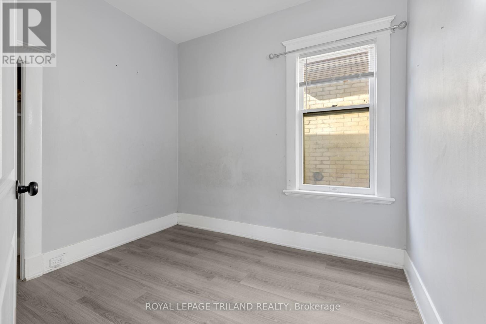 633 Hamilton Road, London East, Ontario  N5Z 1T1 - Photo 8 - X12445926