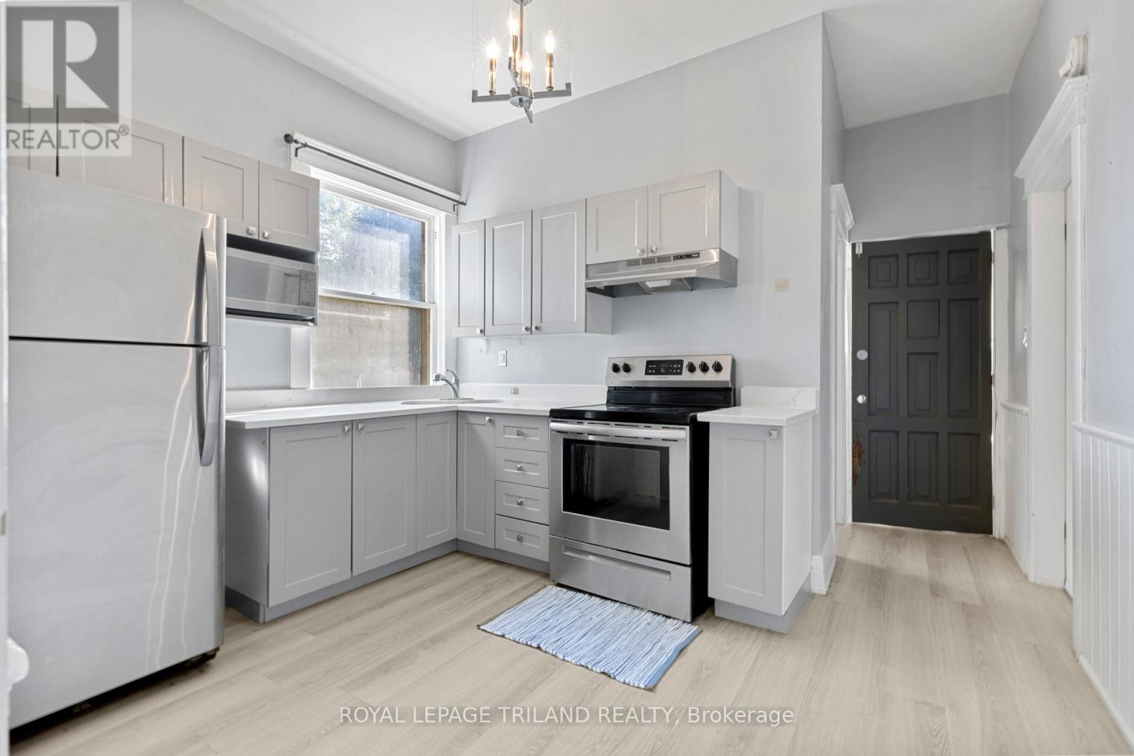 633 Hamilton Road, London East, Ontario  N5Z 1T1 - Photo 9 - X12445926