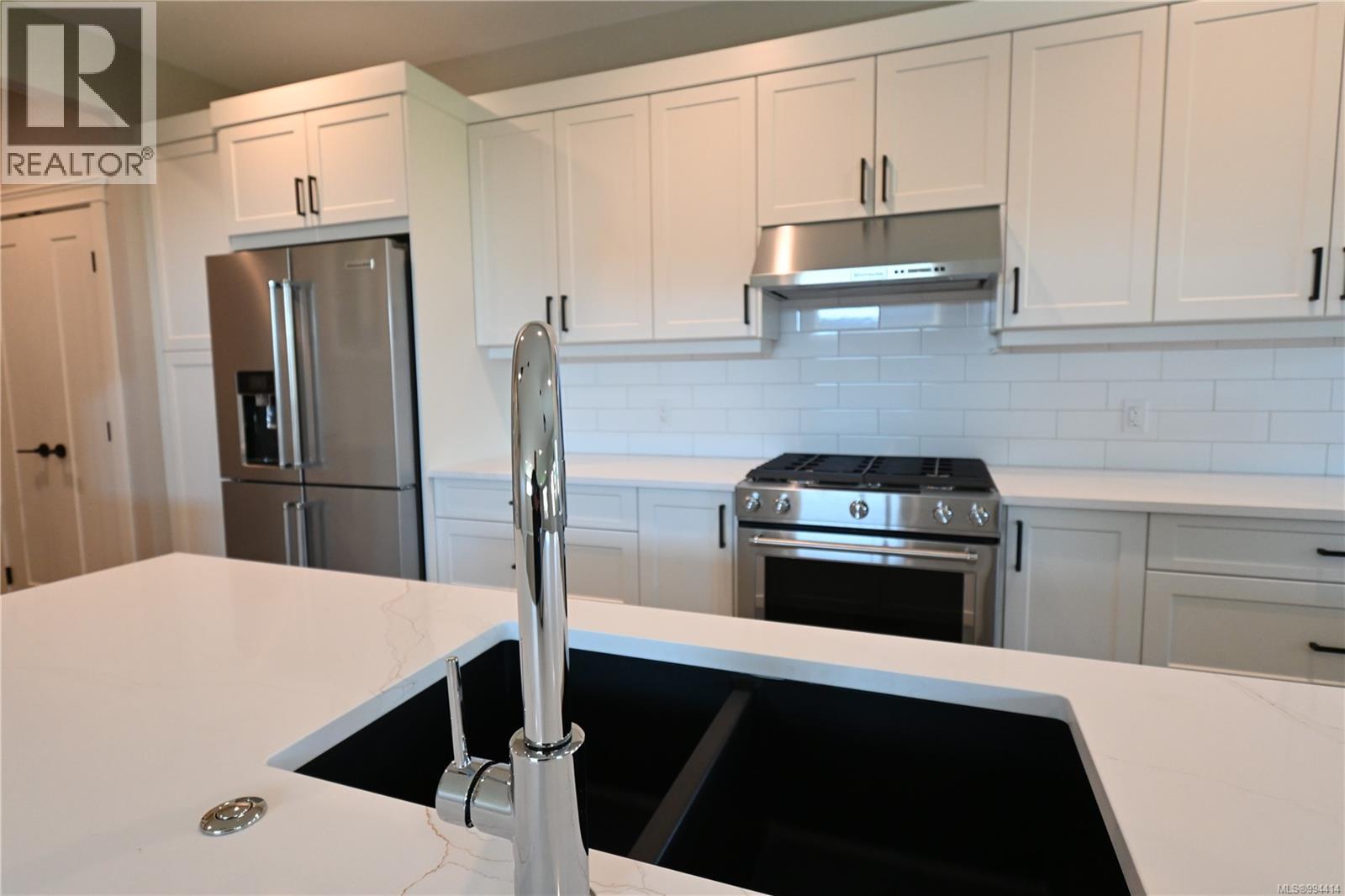 766 Sitka St, Campbell River, British Columbia  V9H 0G4 - Photo 12 - 994414
