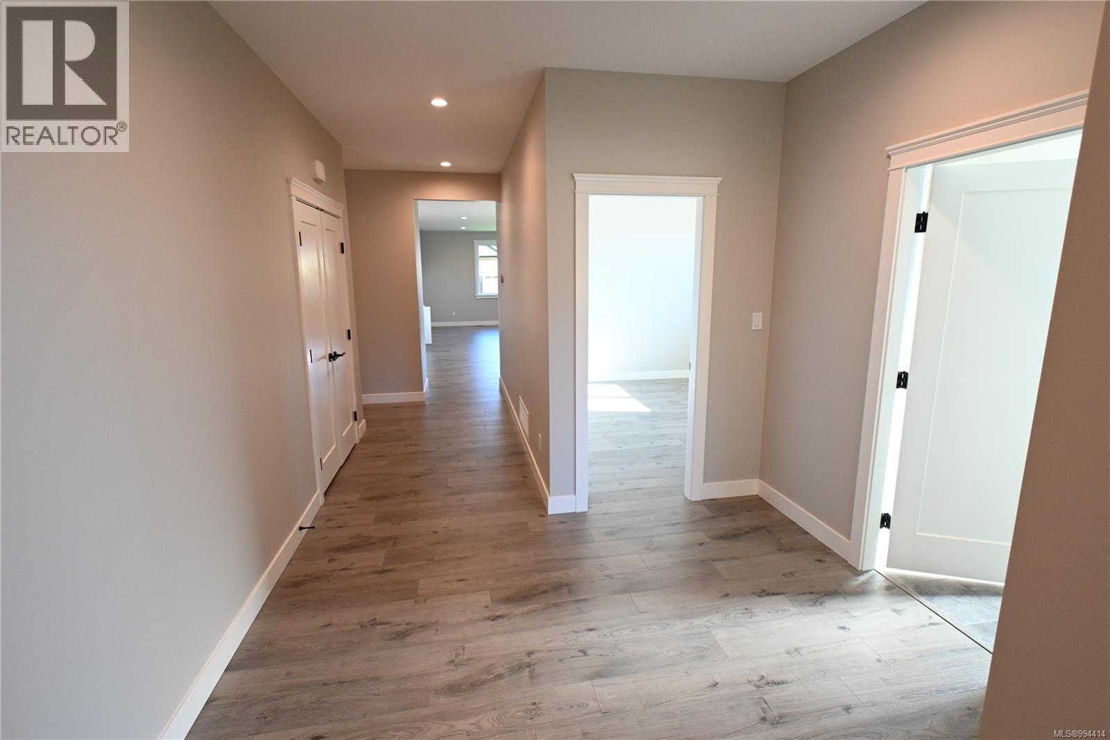 766 Sitka St, Campbell River, British Columbia  V9H 0G4 - Photo 22 - 994414