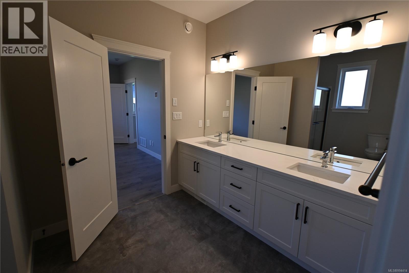 766 Sitka St, Campbell River, British Columbia  V9H 0G4 - Photo 23 - 994414