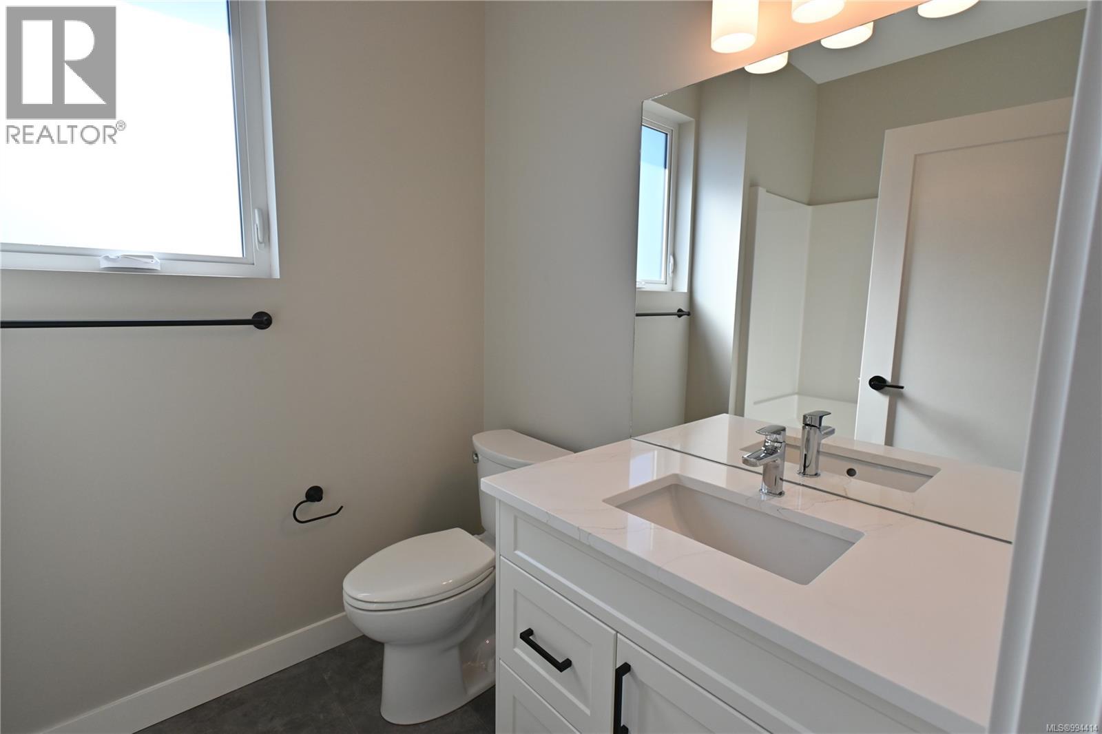 766 Sitka St, Campbell River, British Columbia  V9H 0G4 - Photo 39 - 994414