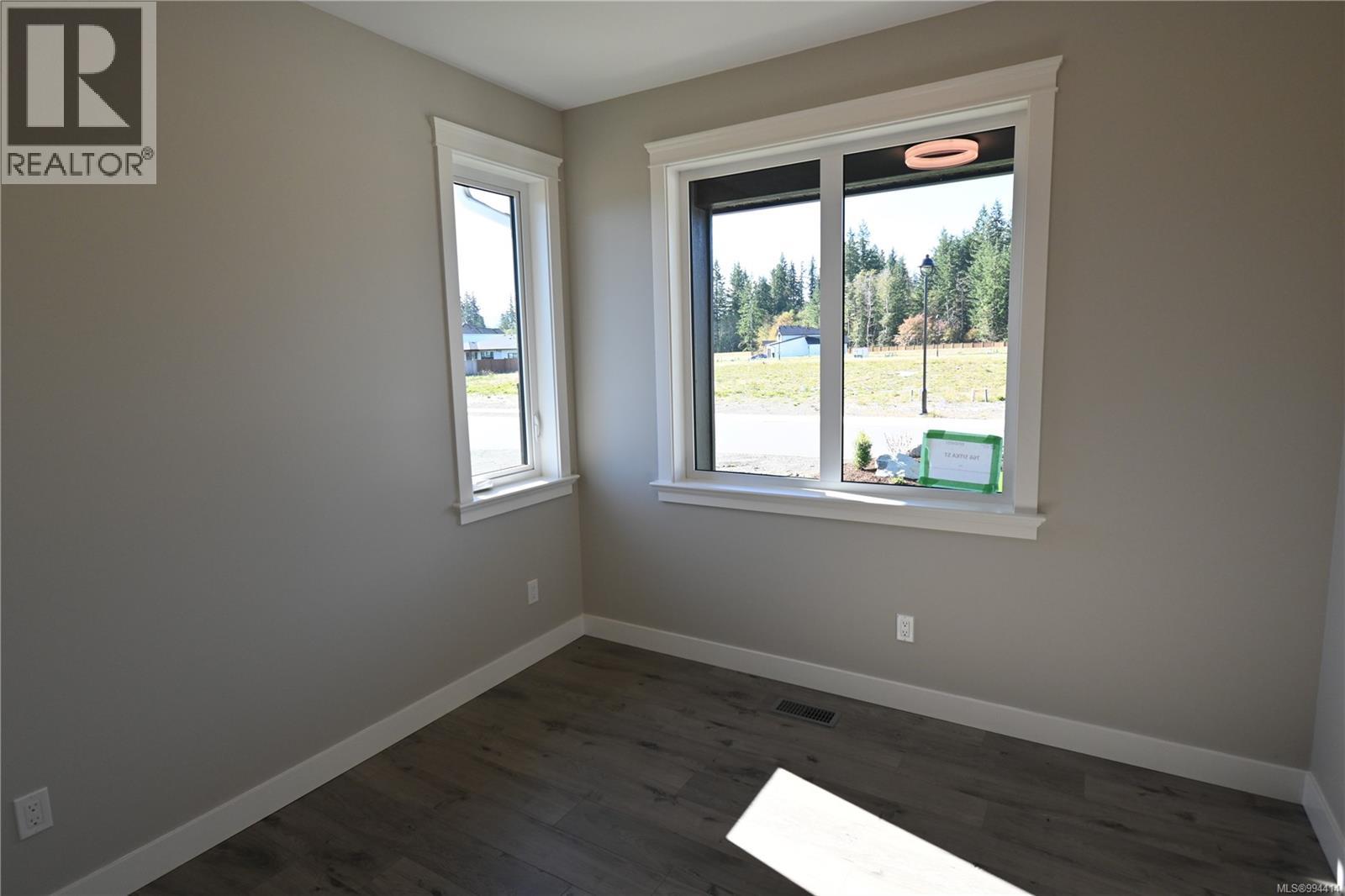 766 Sitka St, Campbell River, British Columbia  V9H 0G4 - Photo 34 - 994414