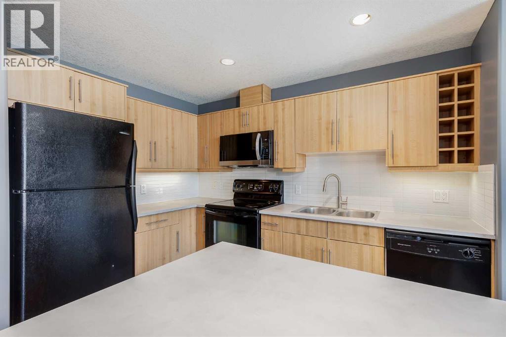 2001, 55 Spruce Place Sw, Calgary, Alberta  T3C 3X5 - Photo 9 - A2256846